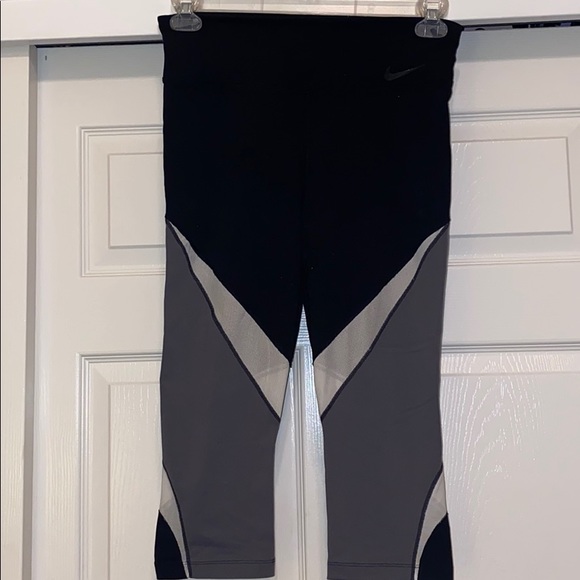 Nike Dri-Fit Leggings - Picture 1 of 5